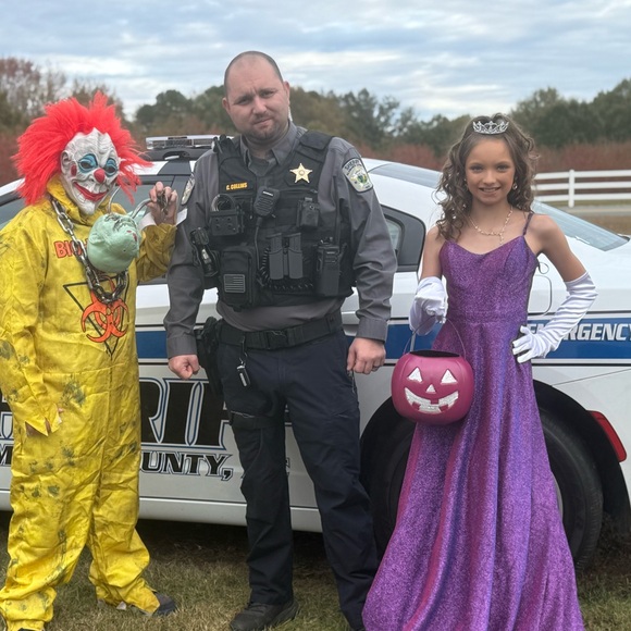 Meet your Posher, Casey - Picture 3 of 13